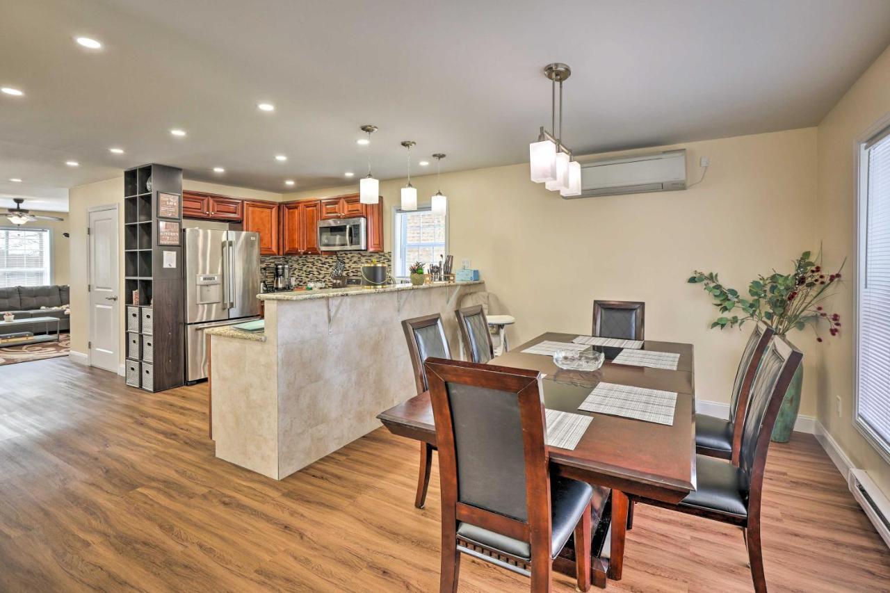 Bright With Hot Tub And Fire Pit! Tobyhanna
